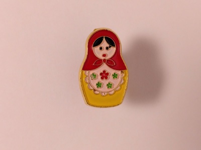 Значок металлический с эмалью «Матрешка»