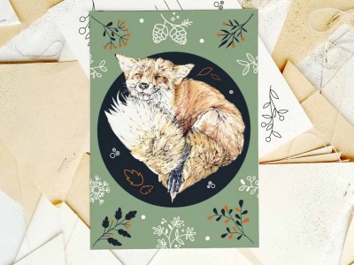 Почтовая открытка "Довольная лисичка"